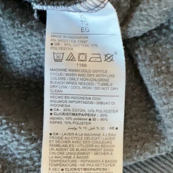 Old Navy Black Crew Neck Sweater - Picture 6 of 6